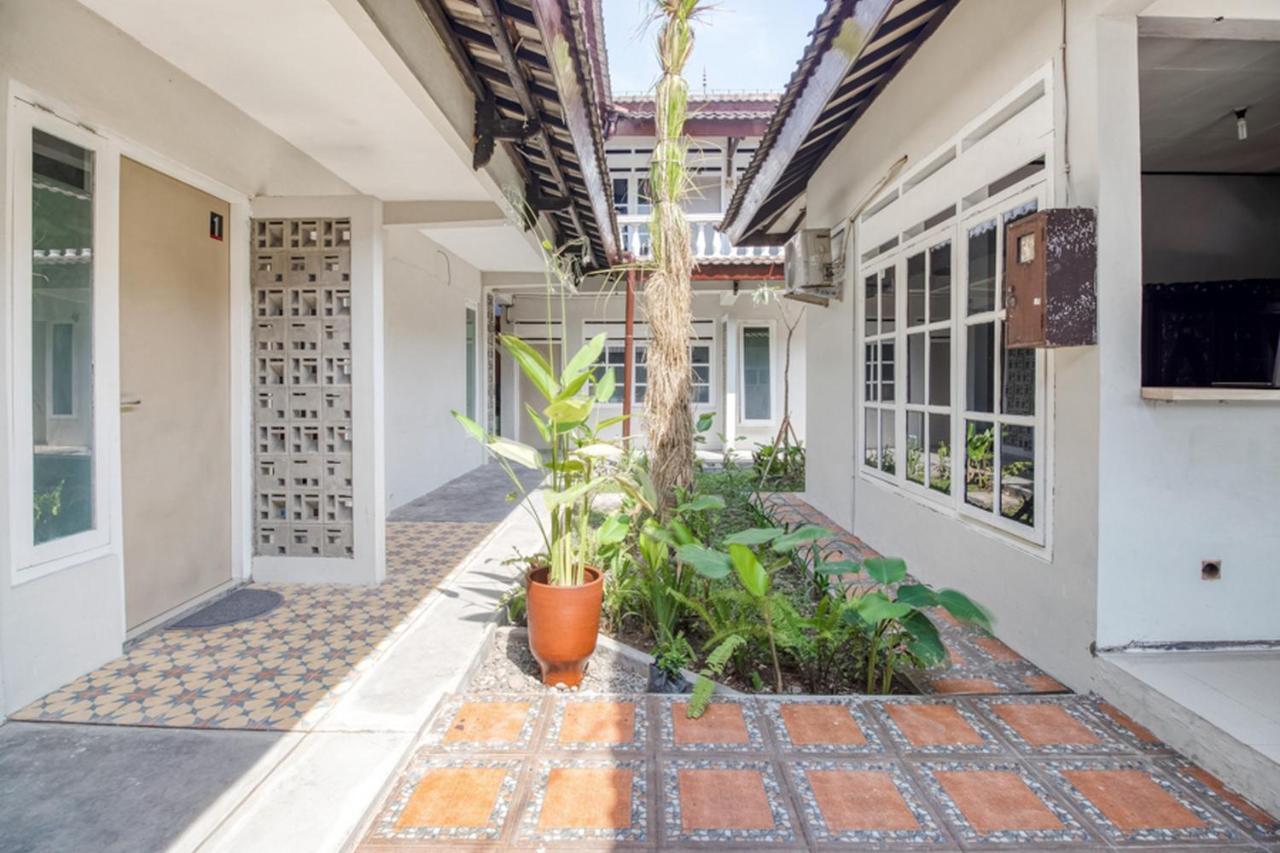 Reddoorz Near Malioboro Tugu Station Jogja 2 Hotel Yogyakarta Luaran gambar